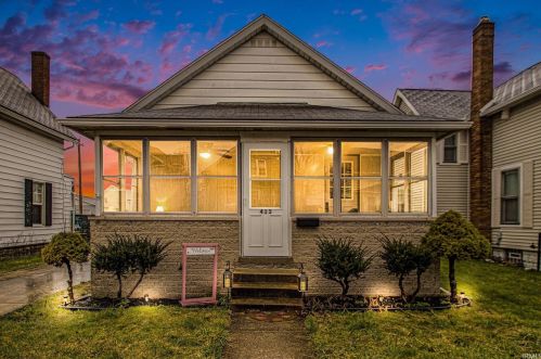 413 8th St, Mishawaka, IN 46544-5130