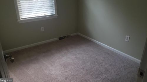 339 Cobblestone Ln, Lancaster PA 17601-3348 exterior