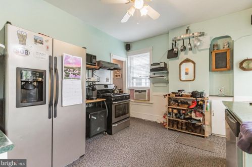 834 Berkeley Ave, Trenton NJ 08618-5320 exterior