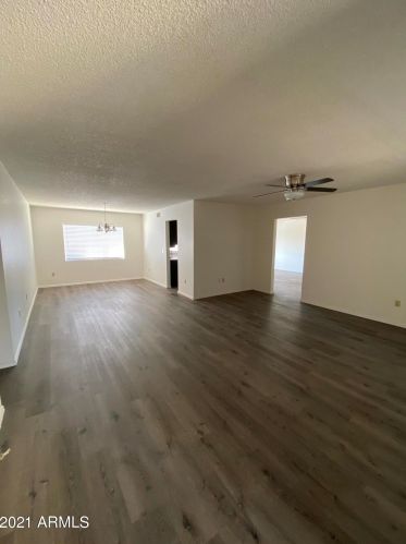 3921 Alice Ave, Phoenix, AZ 85051-3643