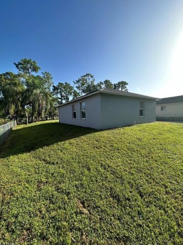 2370 31 Ave, Naples FL 34120-0442 exterior