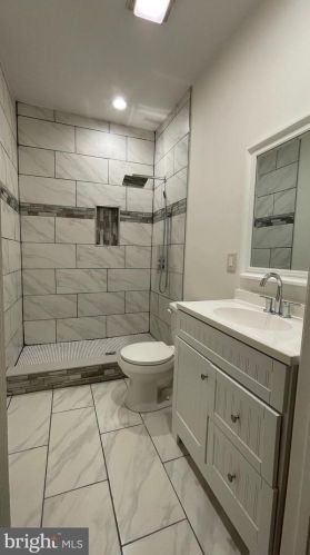 827 Philadelphia Ave, Silver Spring MD  20910-4935 exterior