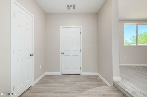 5006 35th Dr, Phoenix AZ  85041-2622 exterior