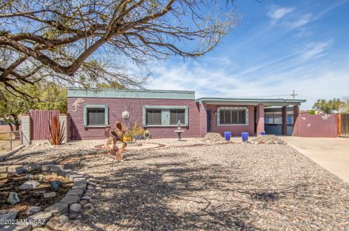 2484 Las Lomitas, Tucson, AZ 85741-3736