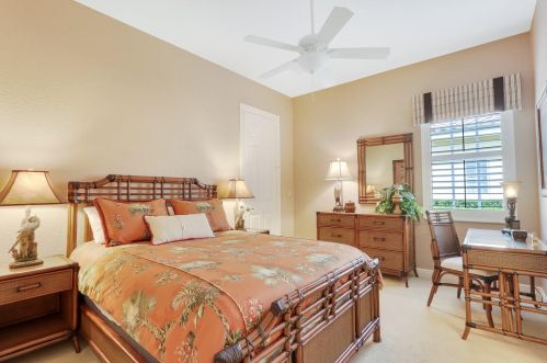 9328 Scarborough Ct, Fort Pierce FL  34986-3360 exterior