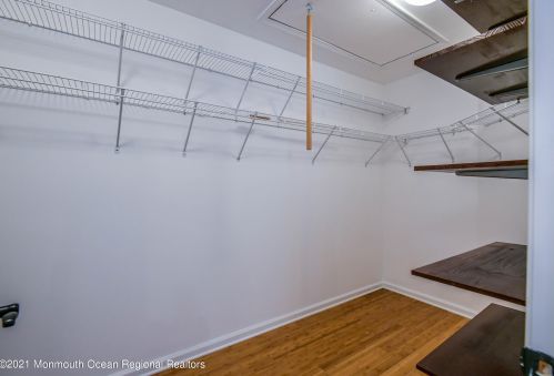 5 Markus Ct, Jackson Twp NJ  08527-2886 exterior