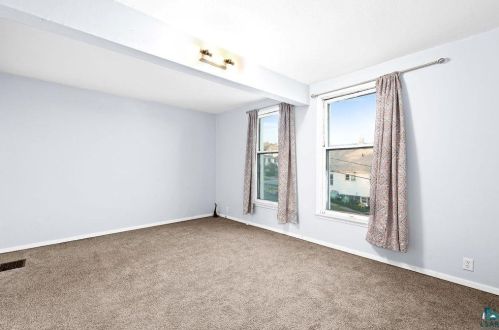 325 8th Ave, Duluth MN 55802-2606 exterior