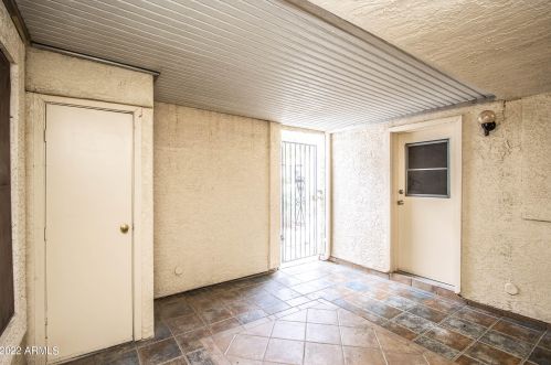 15801 29th St, Phoenix AZ 85032-3704 exterior