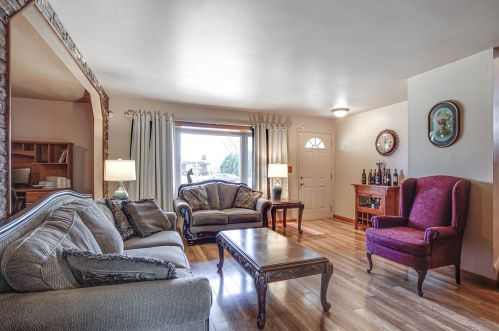 3420 Stonegate Rd, Waukegan IL 60087-1409 exterior