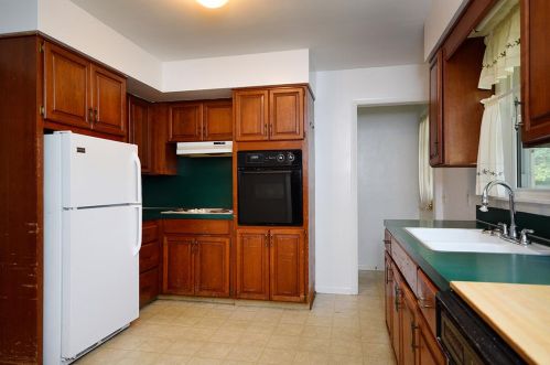 5708 Coit Ave, Grand Rapids MI 49525-1144 exterior