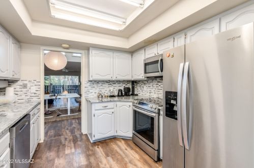 556 Dodge Blvd, Tucson AZ  85716-5162 exterior