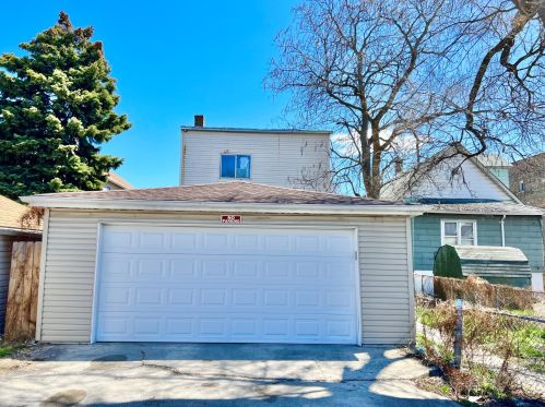 10542 Avenue, Chicago IL  60617-6313 exterior