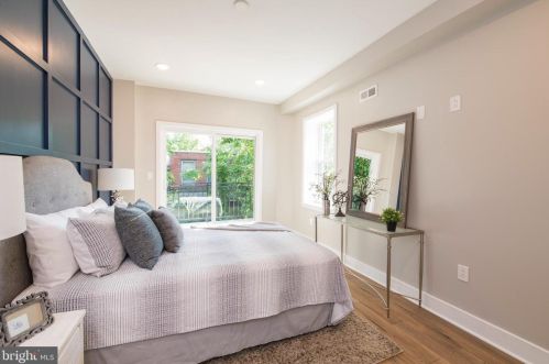 1628 Ellsworth St, Philadelphia PA 19146-2811 exterior