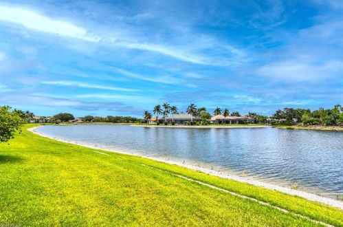 4817 Keswick Way, Naples FL 34105-6626 exterior