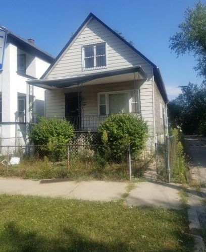 16 114th St, Chicago, IL 60628-4815