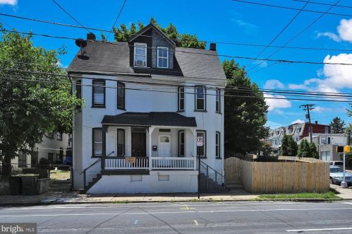 704 Walnut St, Lancaster PA  17602-2435 exterior