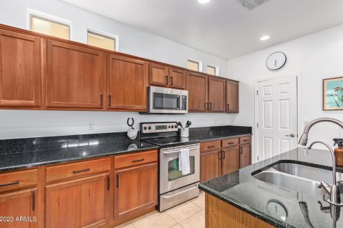 5310 Chisum Trl, Phoenix AZ  85083-6356 exterior