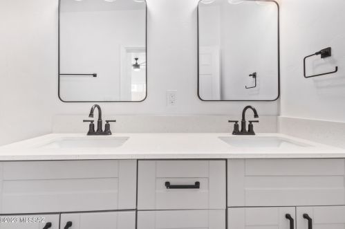 29 Melrose Ave, Tucson AZ  85745-2956 exterior