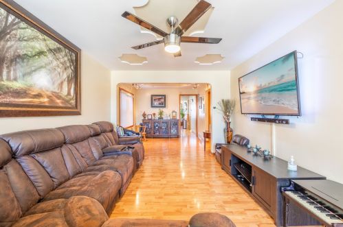 6742 Komensky Ave, Chicago IL 60629-4112 exterior