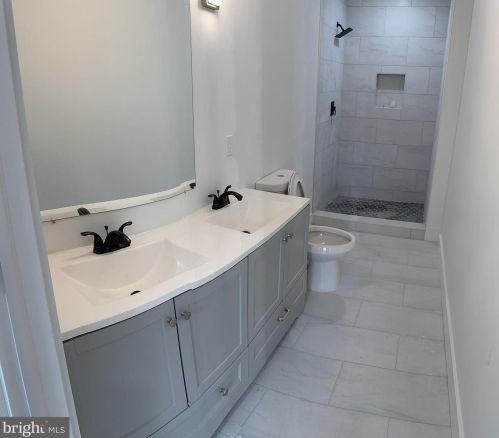 628 Diamond St, Philadelphia PA exterior