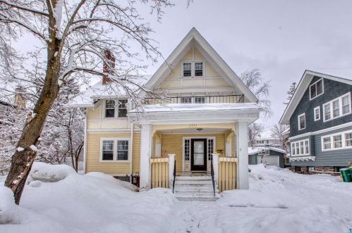 2415 2nd St, Duluth, MN 55812-1822