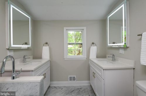 1209 Forestwood Dr, Mc Lean VA  22101-2603 exterior