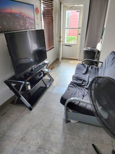 1917 12 Ave, Broadview IL 60153-1404 exterior