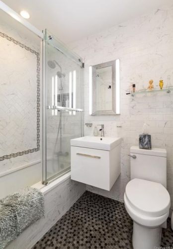 3935 Blackstone Ave, Bronx NY 10471-3701 exterior