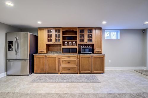 25 Stoneleigh Towers, Saint Louis MO 63132-3716 exterior