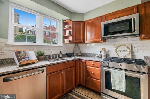 3824 Ingalls Ave, Alexandria VA 22302-1810 exterior