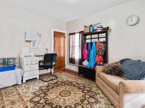 88 Prospect St, Woonsocket RI 02895-1910 exterior