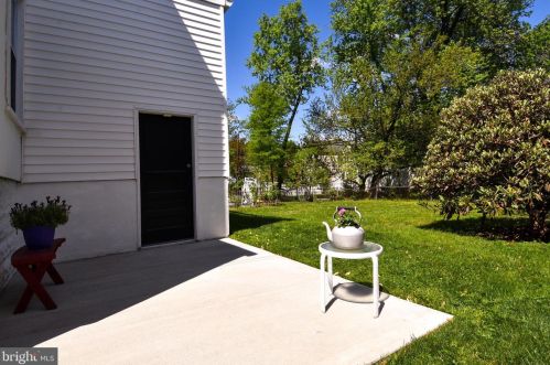 1023 19 St, Arlington VA 22202-1611 exterior