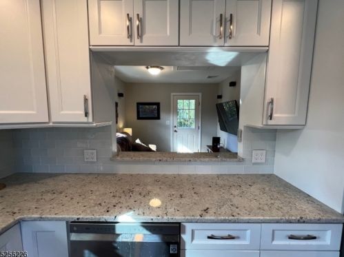 312 Idalroy Trl, Hopatcong NJ  07843-1244 exterior