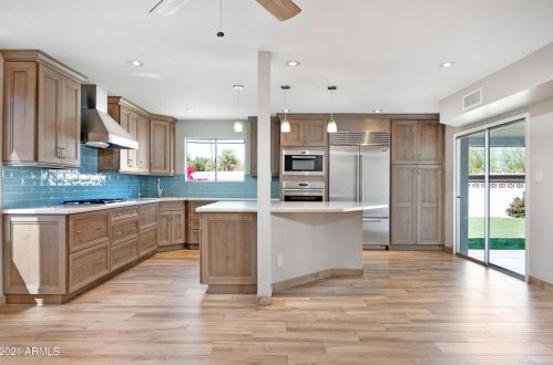 14802 3rd Ave, Phoenix AZ 85027-4747 exterior