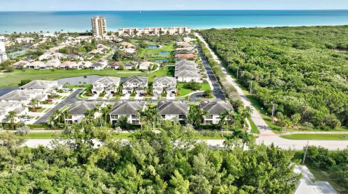 403 Southstar Dr, Fort Pierce FL 34949-9121 exterior