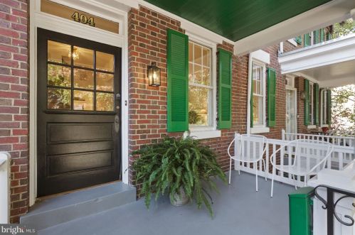404 7th St, Washington, DC 20024-2576