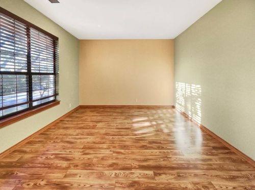 7206 Anaqua Dr, Austin TX 78750-7929 exterior