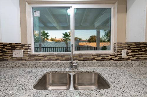 7930 Oldfather Dr, Tucson AZ 85741-1623 exterior