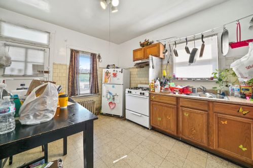 5054 Fletcher St, Chicago IL 60641-5037 exterior