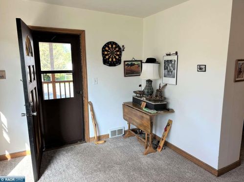 1 Conan St, Ely MN 55731-1238 exterior