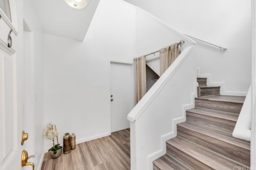 5356 Driftwood St, Oxnard CA 93035-1032 exterior