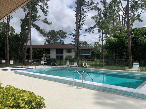 1925 Courtyard Way, Naples FL 34112-9325 exterior