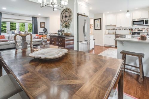 13 Darlene Dr, Poughkeepsie NY 12601-5603 exterior