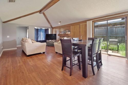 11837 Garden Terrace Dr, Dallas TX  75243-5089 exterior