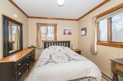 4103 Van Rd, Duluth MN 55803 exterior