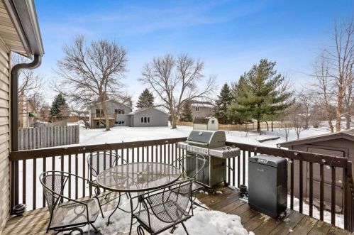 14329 Ebony Ln, Saint Paul MN 55124-6444 exterior