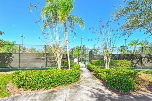 3439 Allegheny Ct, Naples FL 34120-4439 exterior