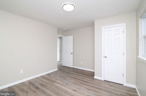 9 Shelton Ave, Trenton NJ  08618-1818 exterior