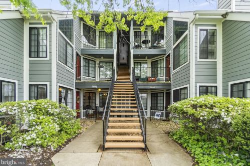6000 Ellesmere Ct, Alexandria, VA 22315-4871