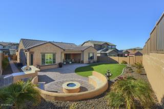 1312 Cavedale Dr, Phoenix AZ  85085-6367 exterior